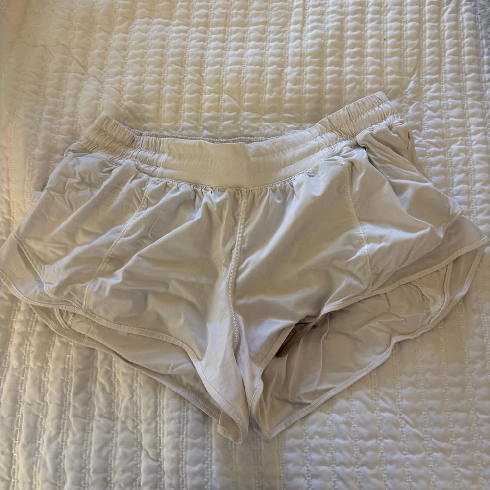 Lululemon Hotty Hot 2.5 Inch Shorts